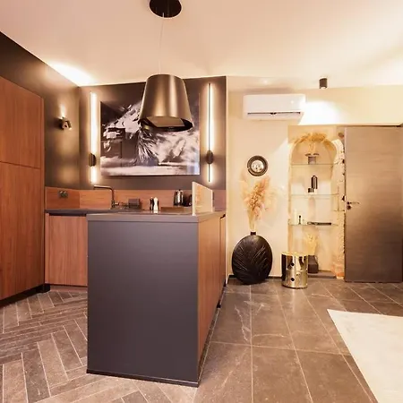 La Du 21 - Jacuzzi - Sauna - Centre *